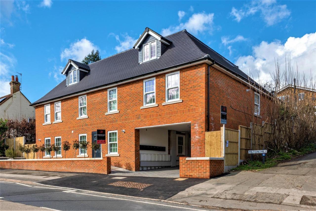 Deanway Serviced Apartments Chalfont St Giles By 360Stays Exterior photo